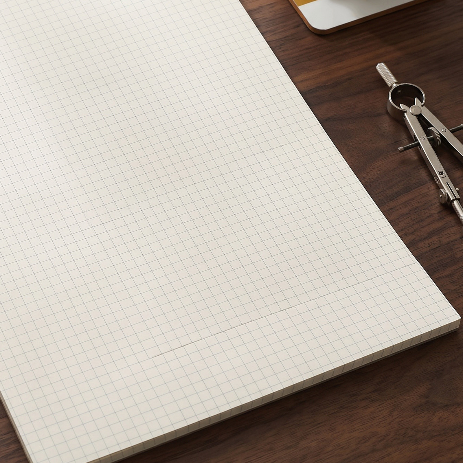 Блокнот для графических работ  – обзор и цена Graph Paper Pad